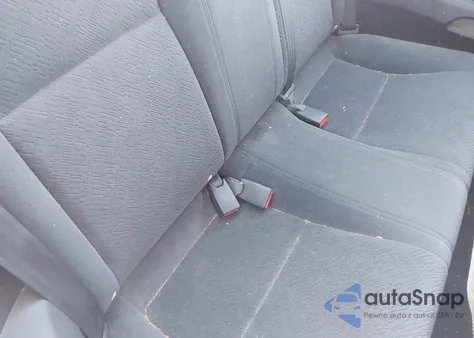 2005 Honda Civic Lx z USA, uszkodzony, nr VIN 1HGEM22525L009191